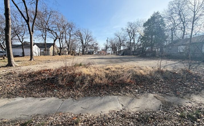 Pictures of Land property located at 711 S Saint Louis Avenue, Tulsa, OK 74120 for sales - image #1