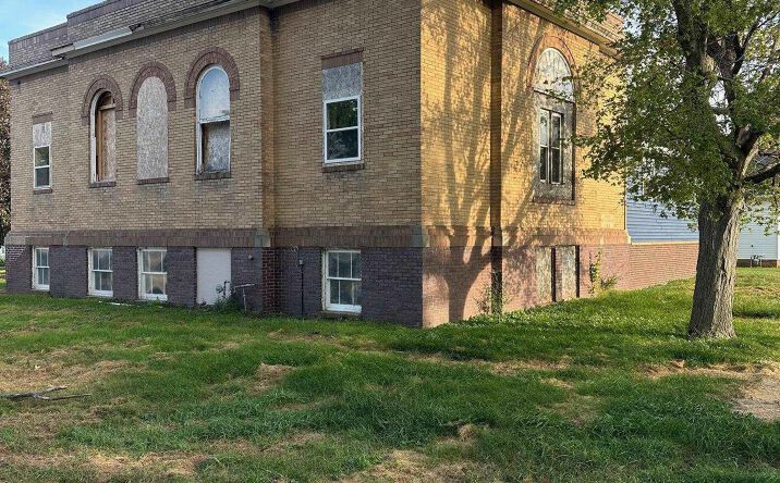 Pictures of Multifamily property located at 107 N 2Nd, Vincent, IA 50594 for sales - image #1