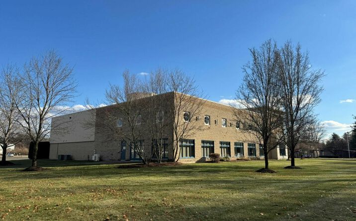 Pictures of Industrial property located at 270 George Washington Rd, Enfield, CT 06082 for sales - image #1