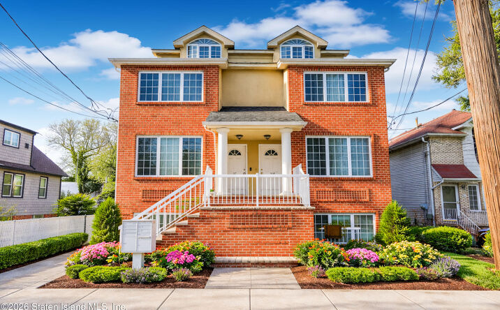 Pictures of Multifamily property located at 37 Clifton Avenue, Staten Island, NY 10305 for sales - image #1