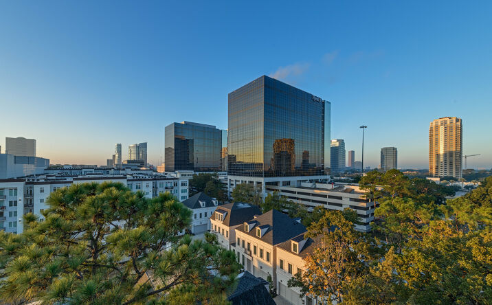 Pictures of Office property located at 1233 W Loop S, Houston, TX 77027, 1333 W Loop S, Houston, TX 77027 for sales - image #1