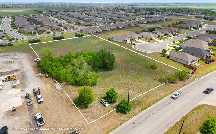Pictures of Land property located at 101 Mager Ln, Hutto, TX 78634 for sales - image #1