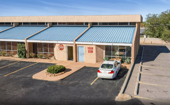 Pictures of Office, Retail property located at 2547 Wyoming Blvd NE, Albuquerque, NM 87112 for sales - image #1