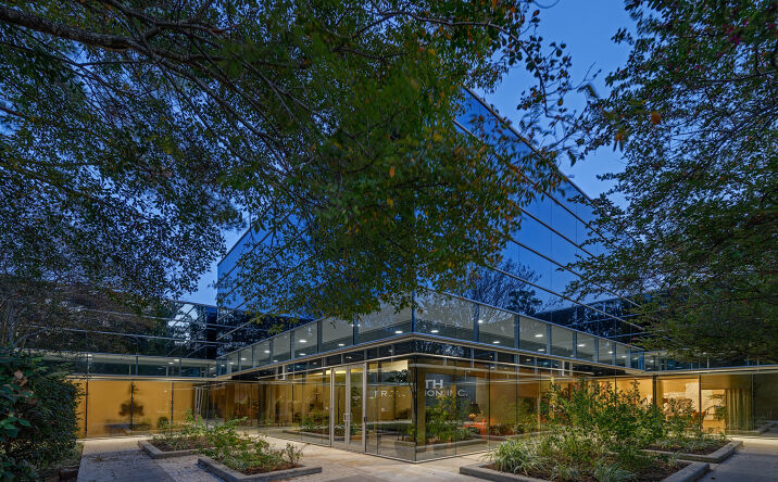 Pictures of Office property located at 8708 Technology Forest Pl, The Woodlands, TX 77381 for sales - image #1