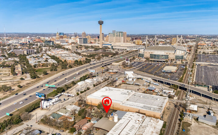 Pictures of Land property located at 110 Ludwig St, San Antonio, TX 78210 for sales - image #1