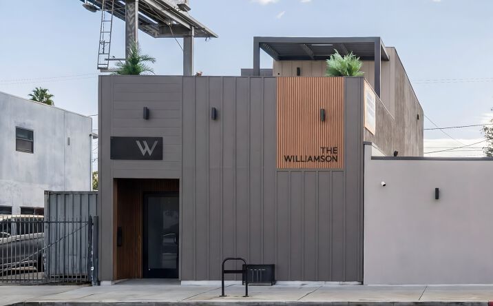 Pictures of Office property located at 10440 Burbank Blvd, Los Angeles, CA 91601 for sales - image #1