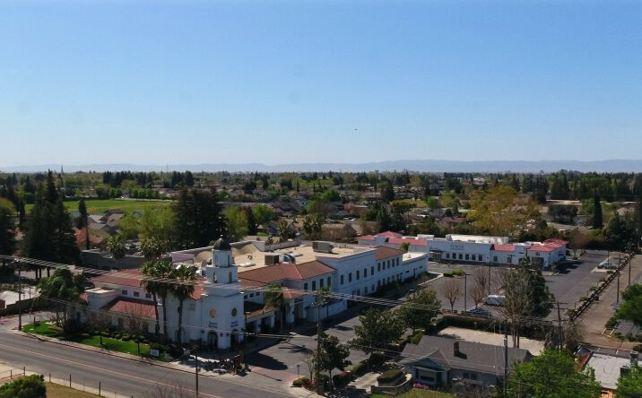Pictures of Office property located at 1801 Colorado Ave, Turlock, CA 95382 for sales - image #1