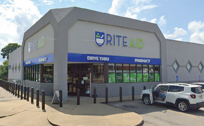 Pictures of Retail property located at 201 Washington Blvd, Belpre, OH 45714 for sales - image #1