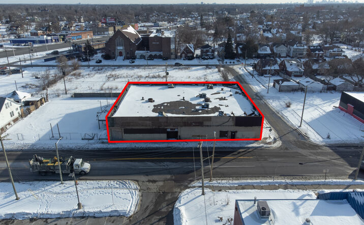 Pictures of Retail property located at 14120 Seven Mile E, Detroit, MI 48205 for sales - image #1