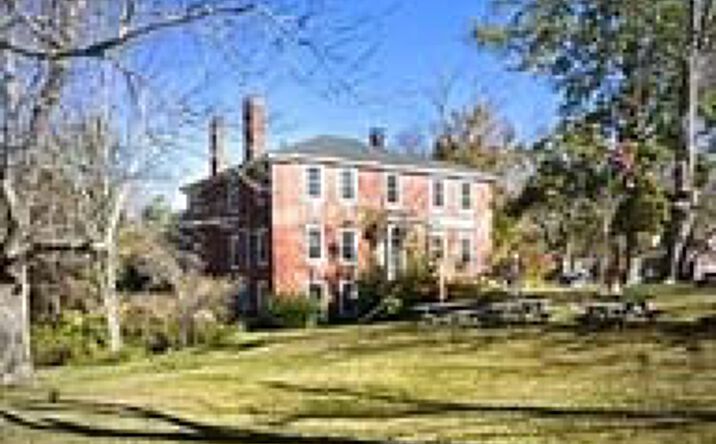 Pictures of Retail property located at 10 Baldwinville Rd, Templeton, MA 01468 for sales - image #1