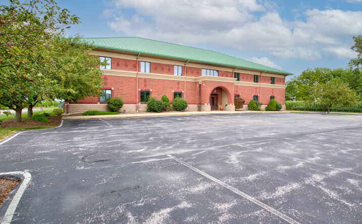 Pictures of Office property located at 959 Illinois Avenue, Maumee, OH 43537 for sales - image #1