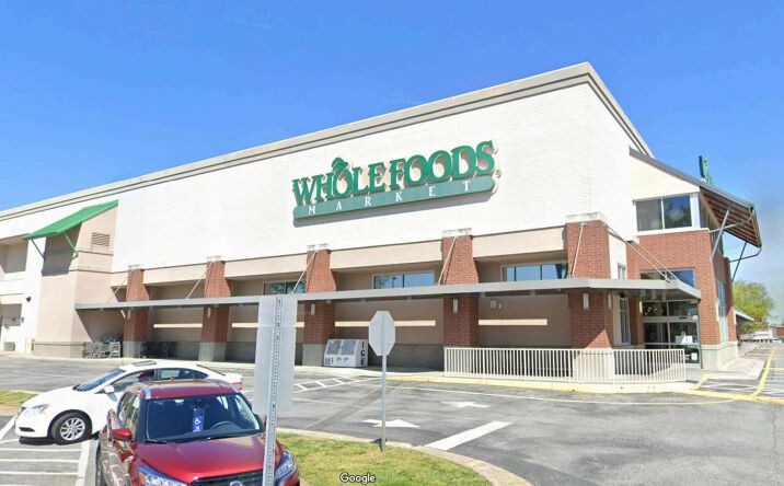 Pictures of Retail property located at 3200 W Friendly Ave, Greensboro, NC 27408 for sales - image #1