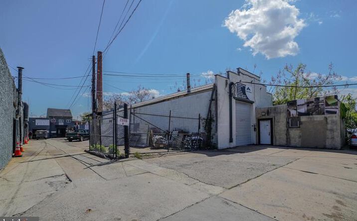 Pictures of Retail, Industrial property located at 2511-17 Orthodox St, Philadelphia, PA 19137 for sales - image #1