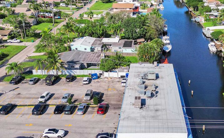 Pictures of Business for Sale, Retail property located at 3445 Griffin Rd, Fort Lauderdale, FL 33312 for sales - image #1