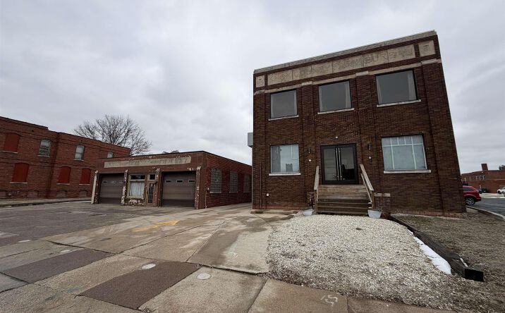 Pictures of Industrial, Retail, Office property located at 95 N SEMINARY Street, Galesburg, IL 61401 for sales - image #1