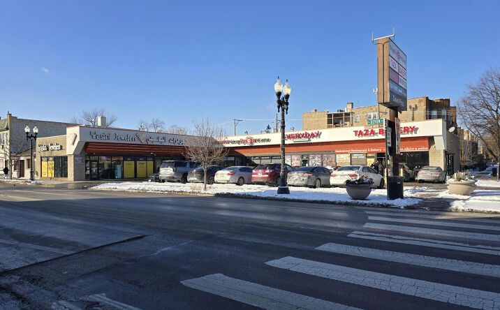 Pictures of Special Purpose property located at 3102 W Devon Avenue, Chicago, IL 60659 for sales - image #1