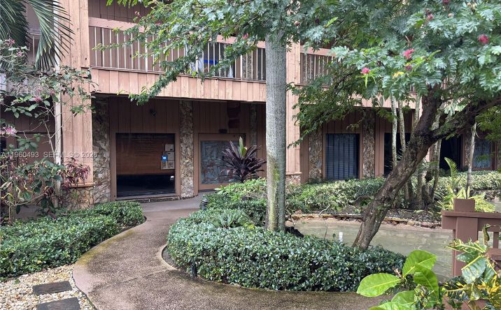 Pictures of Office, Retail property located at 7800 W Oakland Park Blvd # 102 #BLD-B #102, Sunrise, FL 33351 for sales - image #1