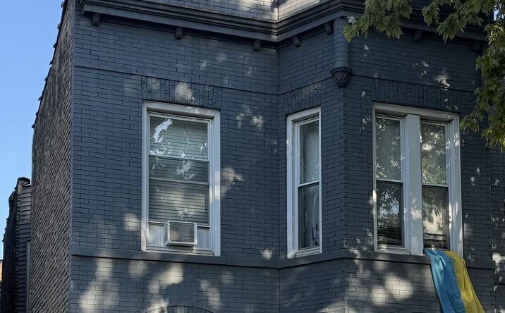Pictures of Multifamily property located at 827 N Fairfield Avenue, Chicago, IL 60622 for sales - image #1