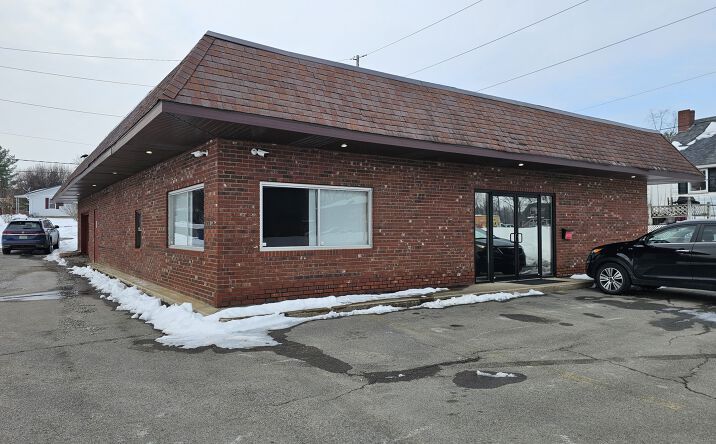 Pictures of Special Purpose property located at 903 Salem Road, Mt Vernon, IL 62864 for sales - image #1