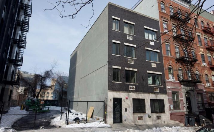 Pictures of Multifamily property located at 915 Eagle Avenue, New York, NY 10456 for sales - image #1