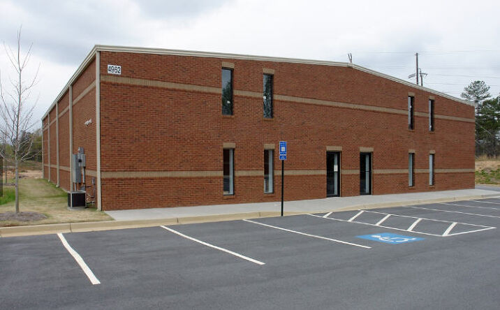 Pictures of Industrial property located at 4269 Austin Park Ave, Buford, GA 30518 for sales - image #1