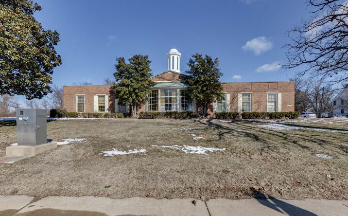 Pictures of Special Purpose property located at 7733 Natural Bridge Rd, St. Louis, MO 63121 for sales - image #1