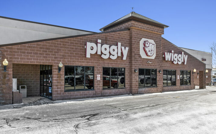 Pictures of Retail property located at 450 Grandview Ave, Campbellsport, WI 53010 for sales - image #1