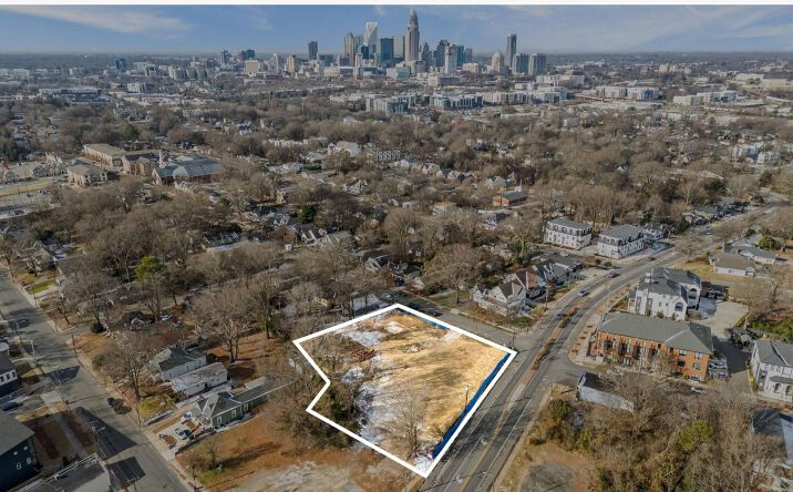 Pictures of Land property located at 1100 Parkwood Ave, Charlotte, NC 28205 for sales - image #1