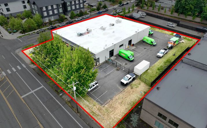 Pictures of Industrial property located at 21640 SE Stark St, Gresham, OR 97030 for sales - image #1