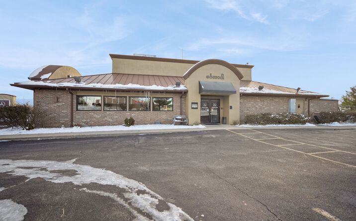 Pictures of Office property located at 8134 Douglas Ave, Urbandale, IA 50322 for sales - image #1