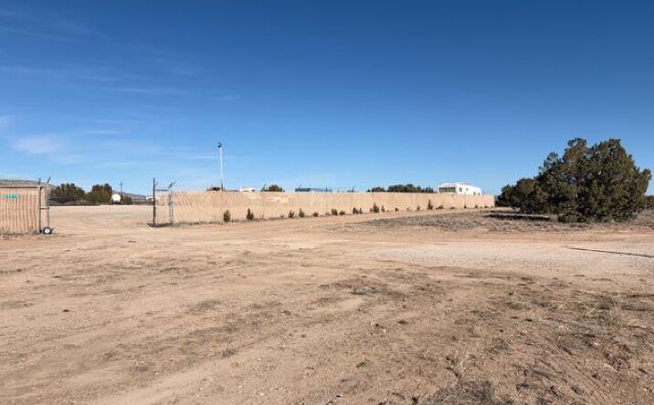 Pictures of Land property located at 25510 E Hillcrest Drive, Seligman, AZ 86337 for sales - image #1