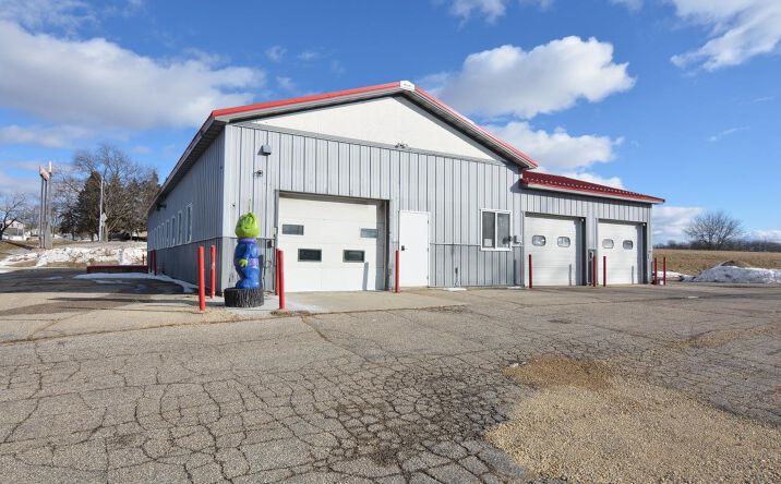 Pictures of Industrial, Retail property located at 606 10th, Monroe, WI 53566 for sales - image #1