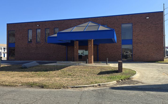 Pictures of Mixed Use, Office, Special Purpose property located at 1444 Watson Blvd, Warner Robins, GA 31093 for sales - image #1