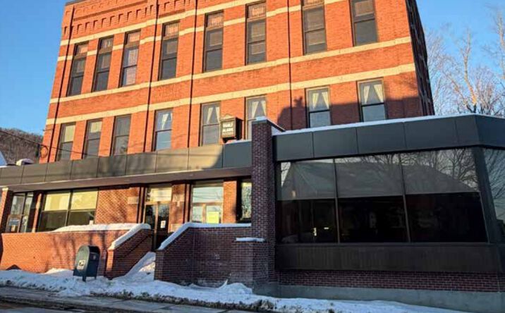Pictures of Retail property located at 10 North Main Street, Bristol, NH, USA, null, NH 03222 for sales - image #1