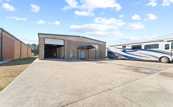 Pictures of Industrial property located at 1123 E Hwy 30, Gonzales, LA 70737 for sales - image #1