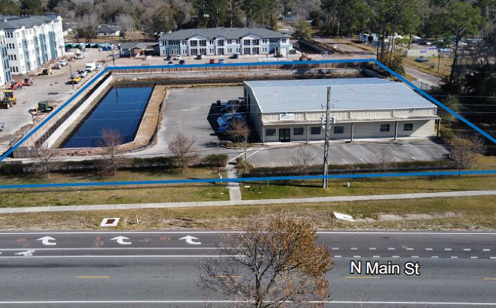 Pictures of Industrial property located at 14353 N Main St, Jacksonville, FL 32218 for sales - image #1
