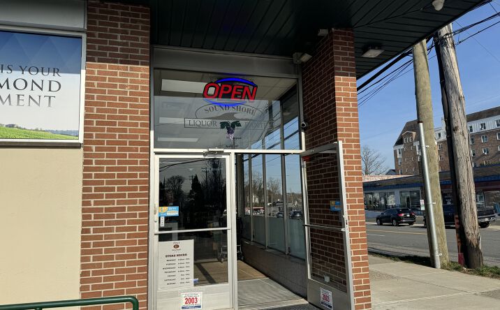 Pictures of Office, Retail property located at 800 E Boston Post Rd, Mamaroneck, NY 10543 for sales - image #1