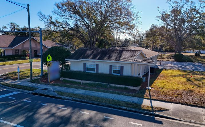 Pictures of Office property located at 2737 FL-580, Clearwater, FL 33761 for sales - image #1