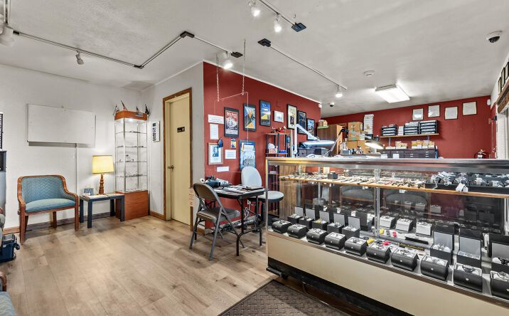 Pictures of Retail, Business for Sale property located at 1460 North Ave, Grand Junction, CO 81501 for sales - image #1
