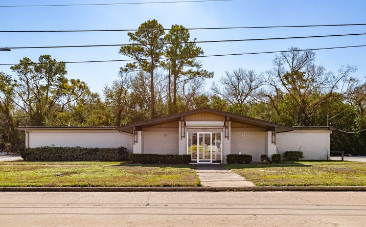 Pictures of Office, Special Purpose property located at 7030 Bretshire Dr, Houston, TX 77016 for sales - image #1