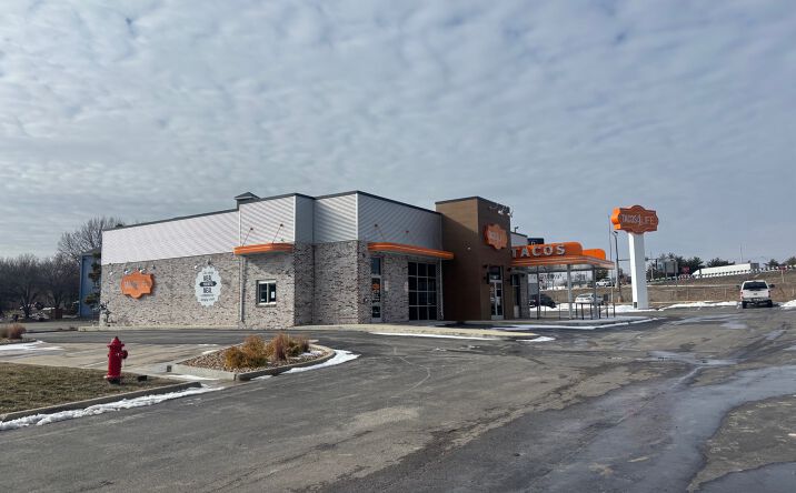 Pictures of Retail property located at 1105 NW Hwy 7, Blue Springs, MO 64014 for sales - image #1