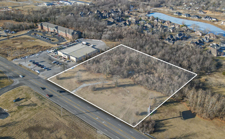 Pictures of Land property located at 1410 N Rangeline Road, Joplin, MO 64801 for sales - image #1