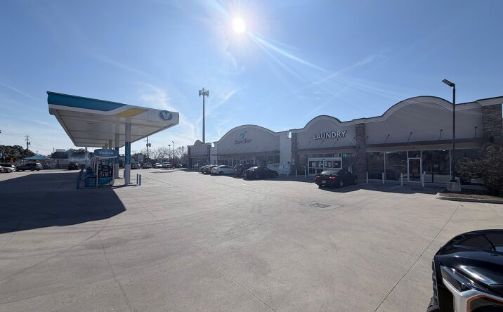 Pictures of Business for Sale, Retail property located at 12540 Hillcroft St, Houston, TX 77035 for sales - image #1