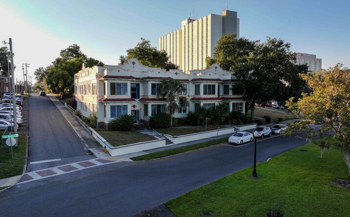 Pictures of Multifamily property located at 183 Lake Morton Dr, Lakeland, FL 33801 for sales - image #1