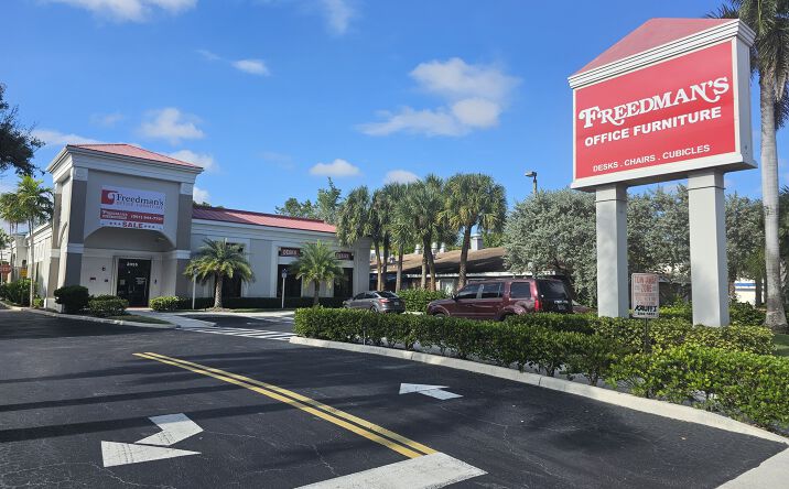 Pictures of Retail property located at 2055 Palm Beach Lakes Blvd, West Palm Beach, FL 33409 for sales - image #1