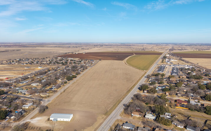 Pictures of Land property located at 0 N Lone Star Pkwy, McGregor, TX 76657 for sales - image #1
