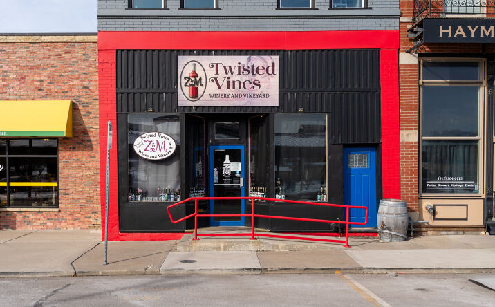 Pictures of Business for Sale, Industrial, Office, Retail property located at 620 Cherokee St, Leavenworth, KS 66048 for sales - image #1