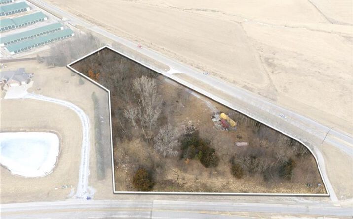 Pictures of Land property located at 3983 Hwy 382 NE, Solon, IA 52333 for sales - image #1