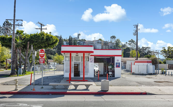 Pictures of Retail, Land property located at 3000 W Main St, Alhambra, CA 91801 for sales - image #1