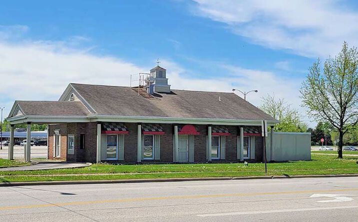 Pictures of Retail property located at 2670 Woodville Rd, Northwood, OH 43619 for sales - image #1